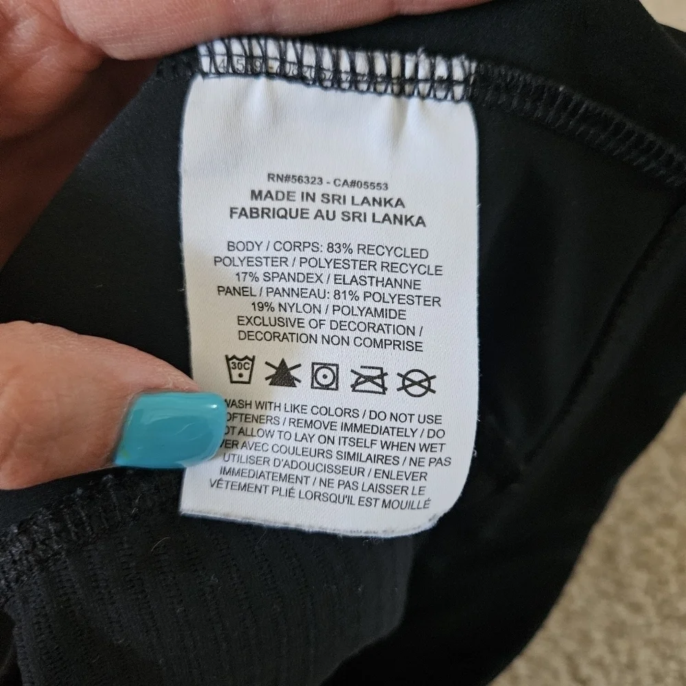 Nike Training Aeroadapt crop top in black S
